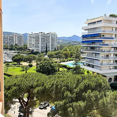 Cannes Marina , Superbe T2 Lumineux Avec Piscine Apartment Mandelieu-la-Napoule